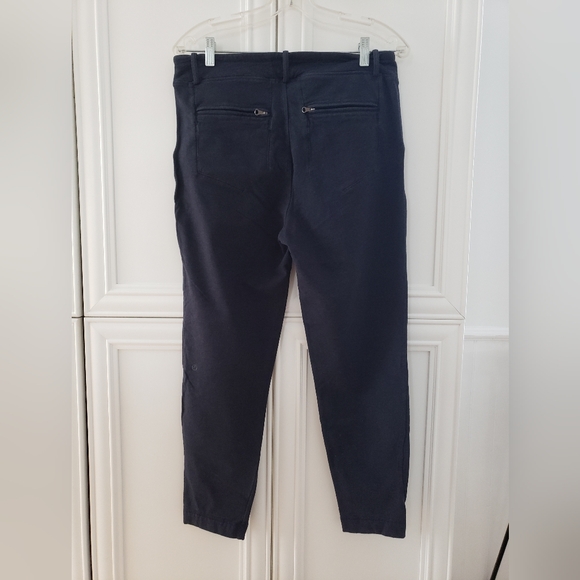 Lululemon stress less pant..8 deep navy - Picture 10 of 11